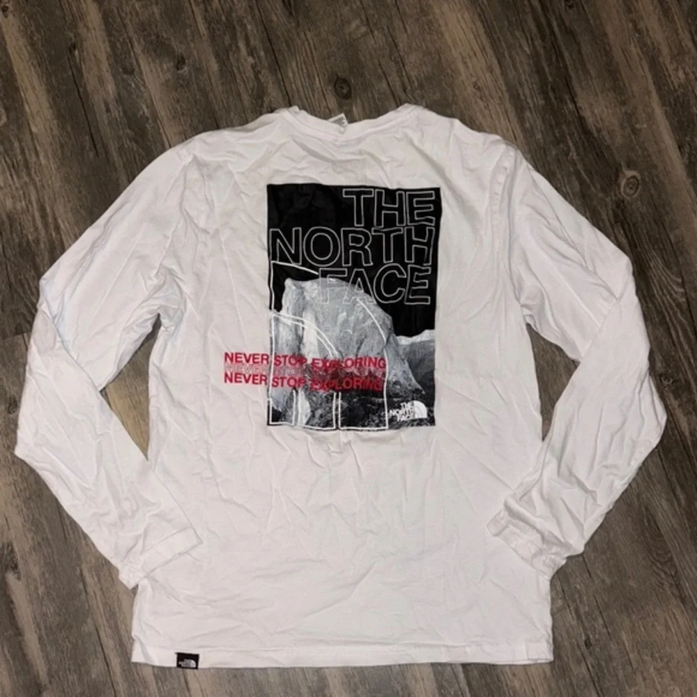 NorthFace men’s never stop exploring long sleeve shirt - medium / NWOT